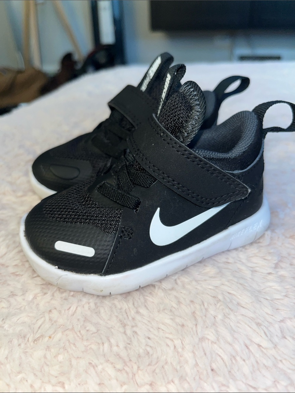 Nike Black & White Kids' Velcro Athletic Sneakers